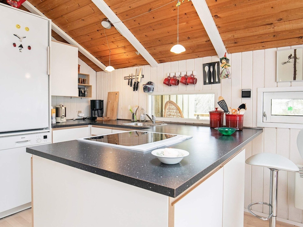 6 Person Holiday Home in Jerup
