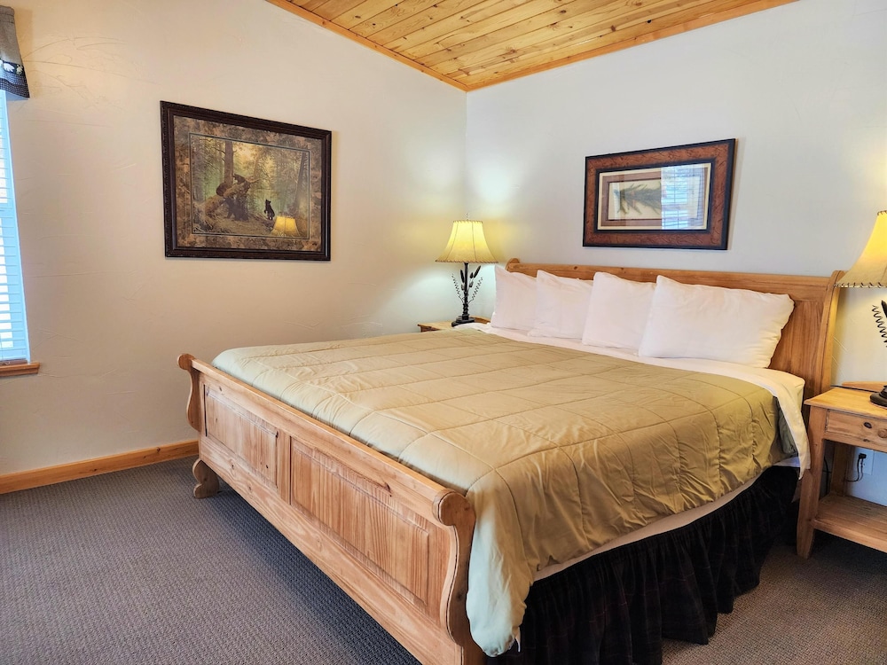Estes Park Condos - Property Image 50