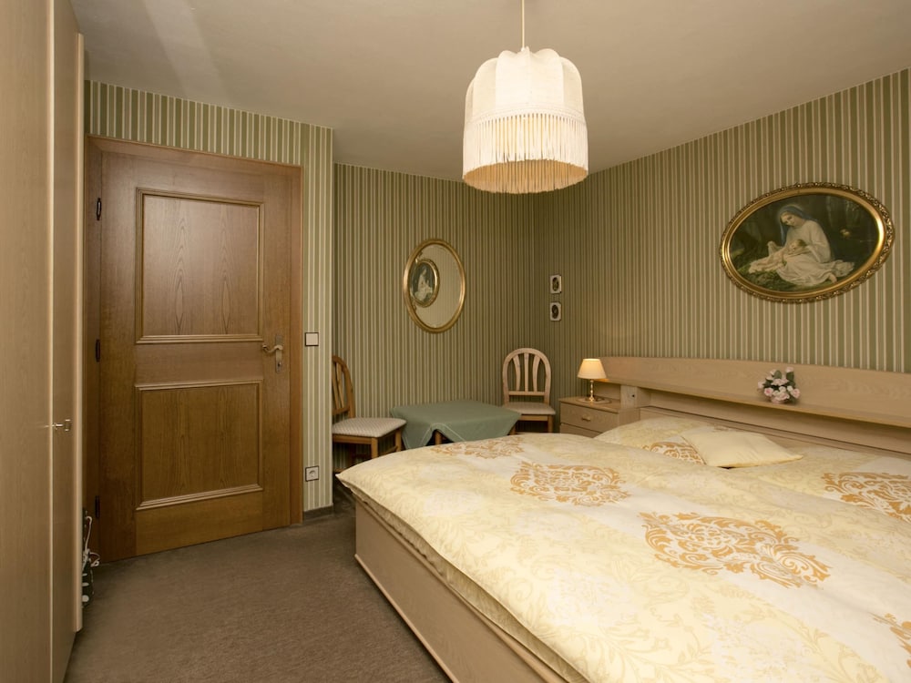 Heavenly Apartment in Wängle Tyrol near Walking Trails view 3
