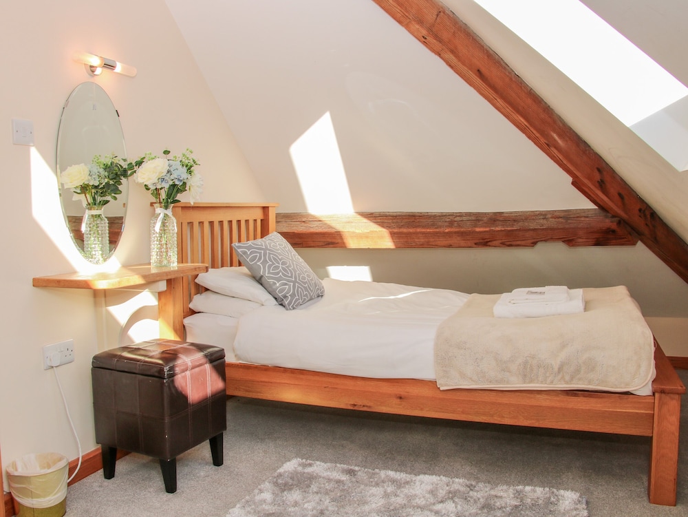 The Turnip House
