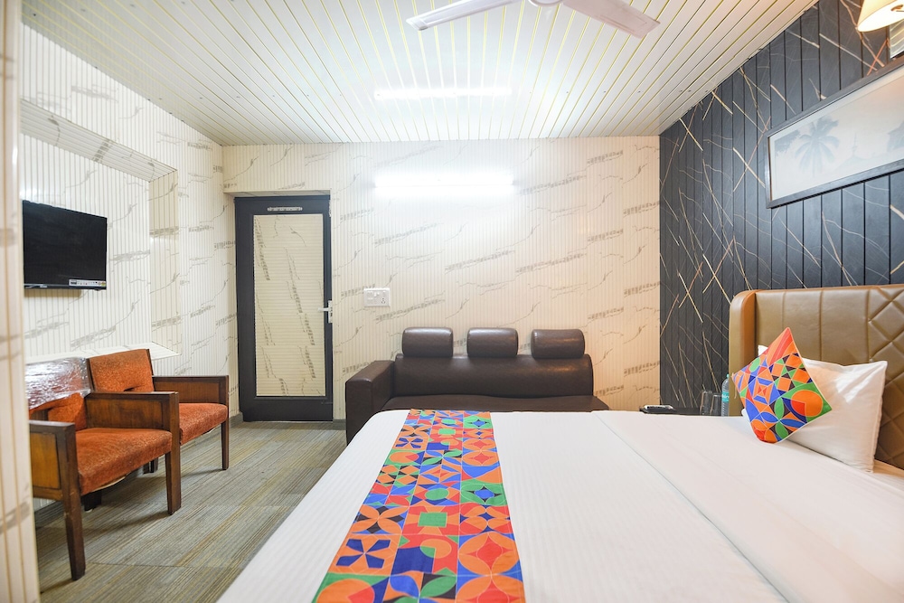 Fabhotel Heritage Residency