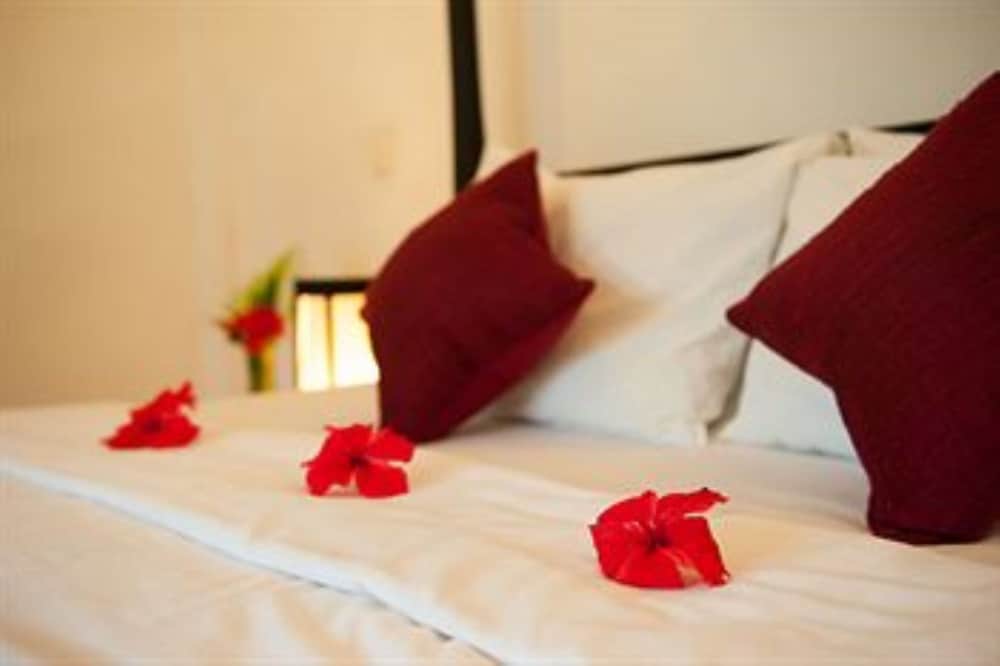 Battambang Vacations - Phka Villa Hotel Battambang - Property Image 2