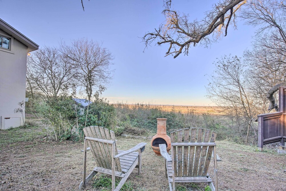 The Little Alsatian House: 18 Miles to San Antonio view 2