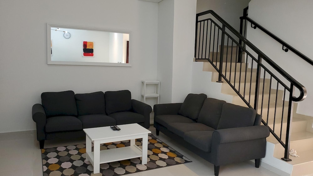 DH 2 - 290 Luxury 3bhk Villa Damac Hills 2