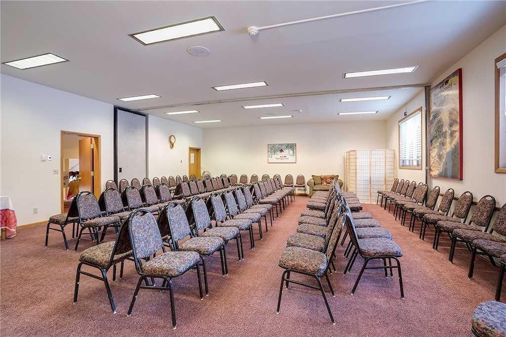 meeting & event spaces