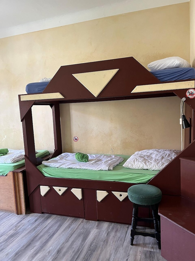 Homeplanet Hostel