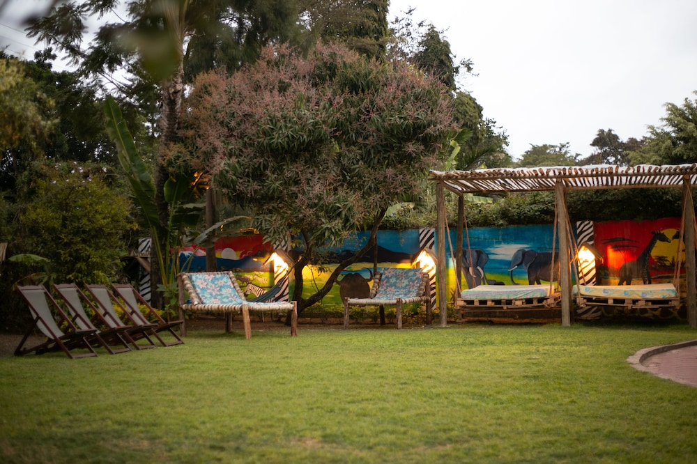 White House of Tanzania - Hostel
