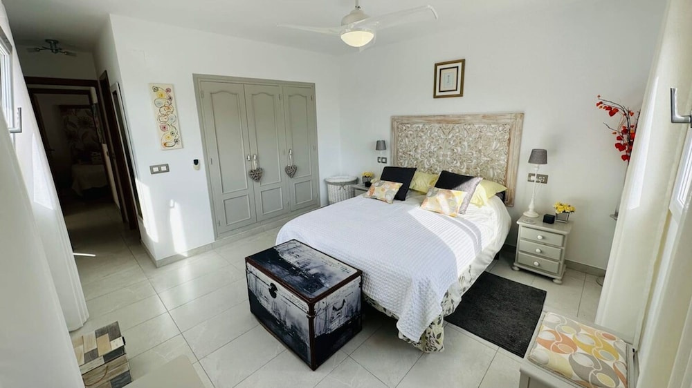 Incredible Views Villa With Private Pool