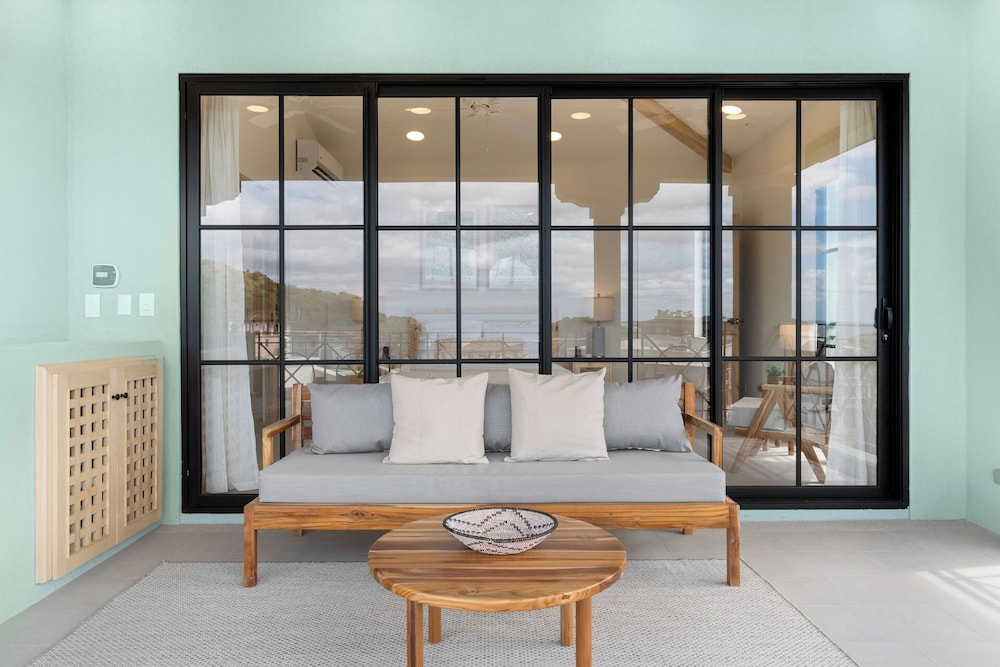Stunning 3-BD Beachside Home with Small Pool