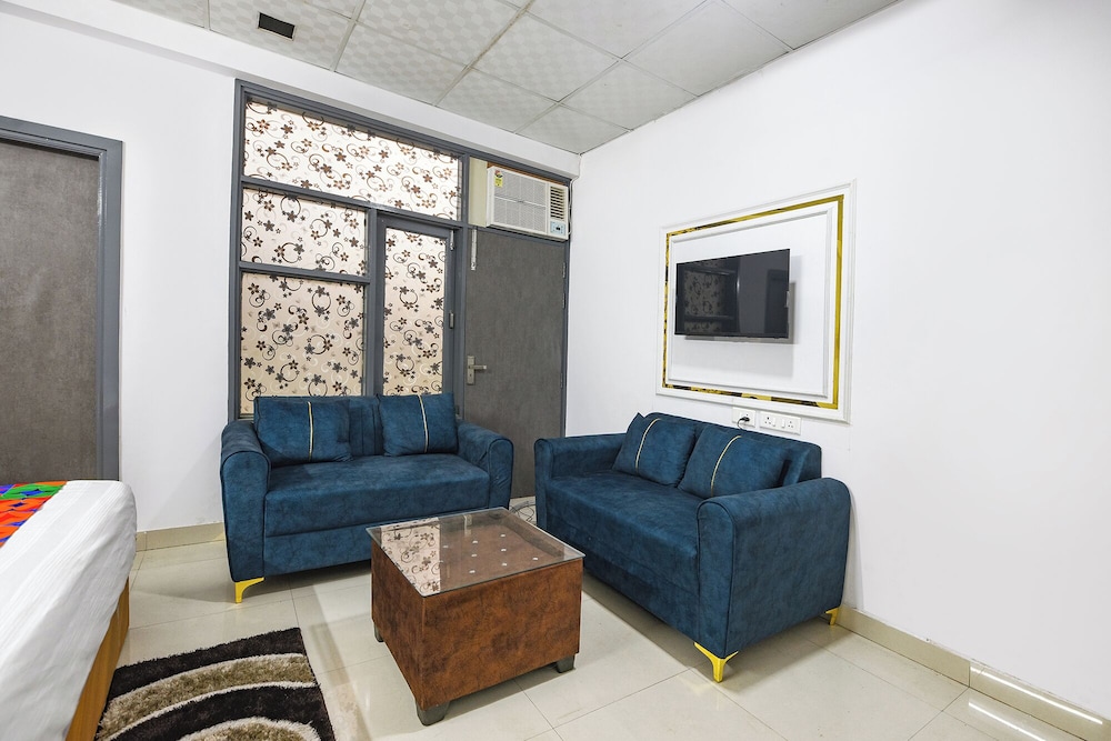 Fabhotel Tulip Sarover Sector 18