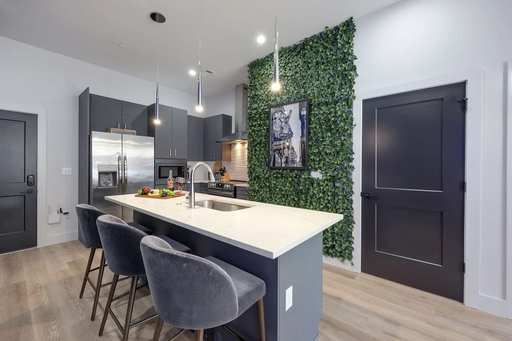 Nash Landing by Avantstay Heart of Midtown Nashville Patio