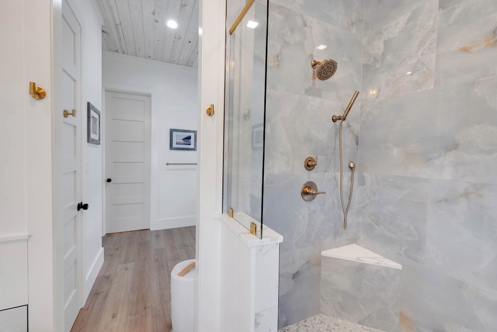 Suite Beach Tybee by Tybee Vacation Rentals