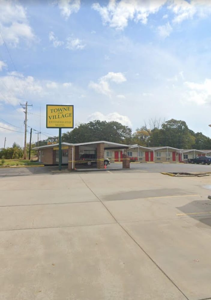 St Roberts Towne & Village Extended Stay
