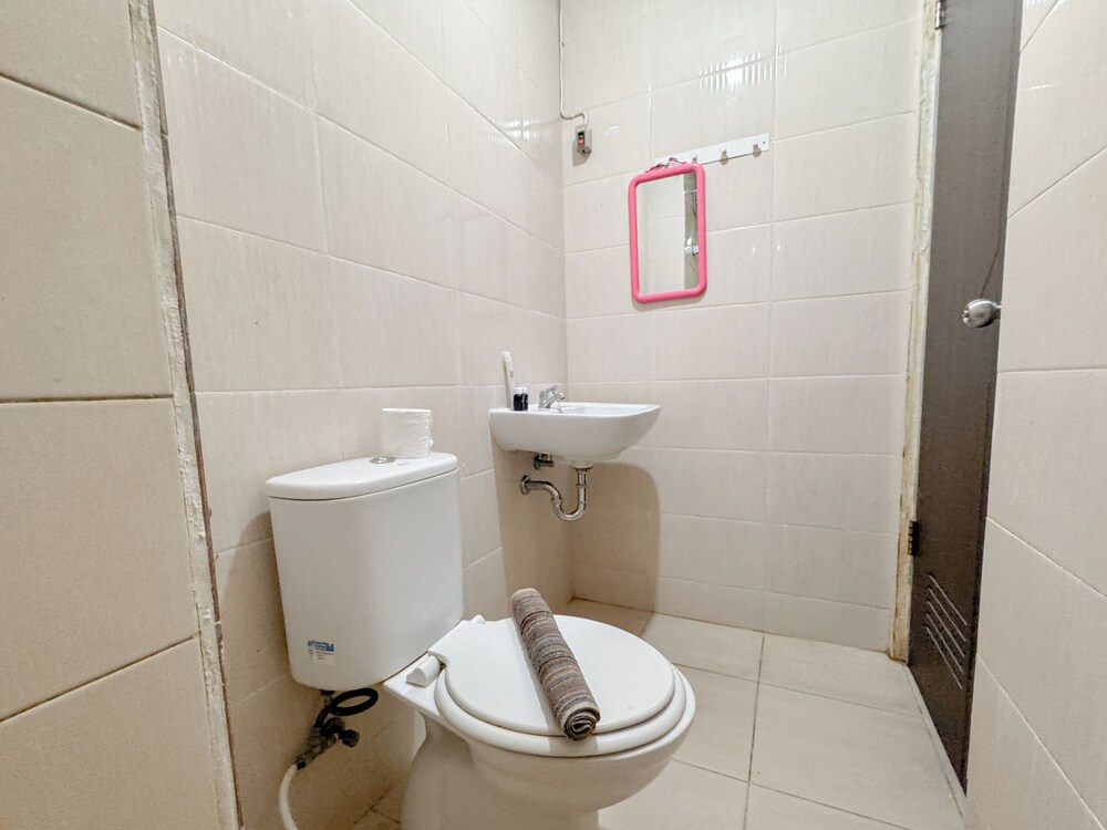 Comfortable Living Studio At Tamansari Prospero Apartment