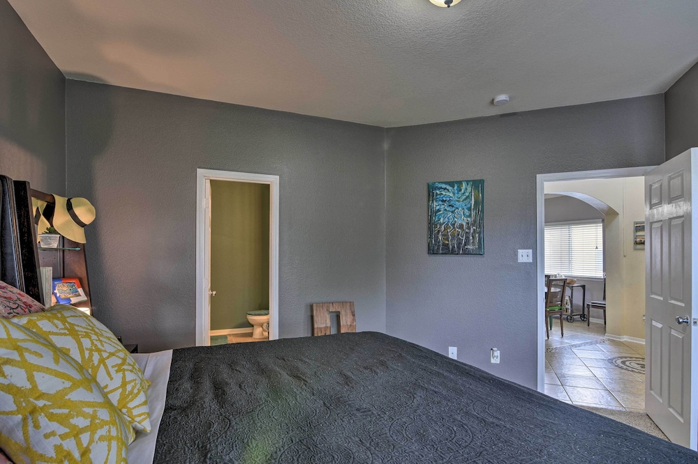Houston Family Home w/ Yard ~ 8 Mi to NRG Stadium! view 5