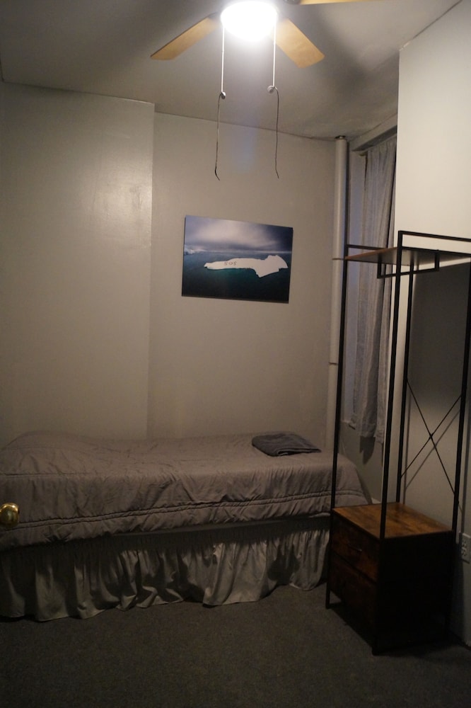 The Macaw Guesthouse