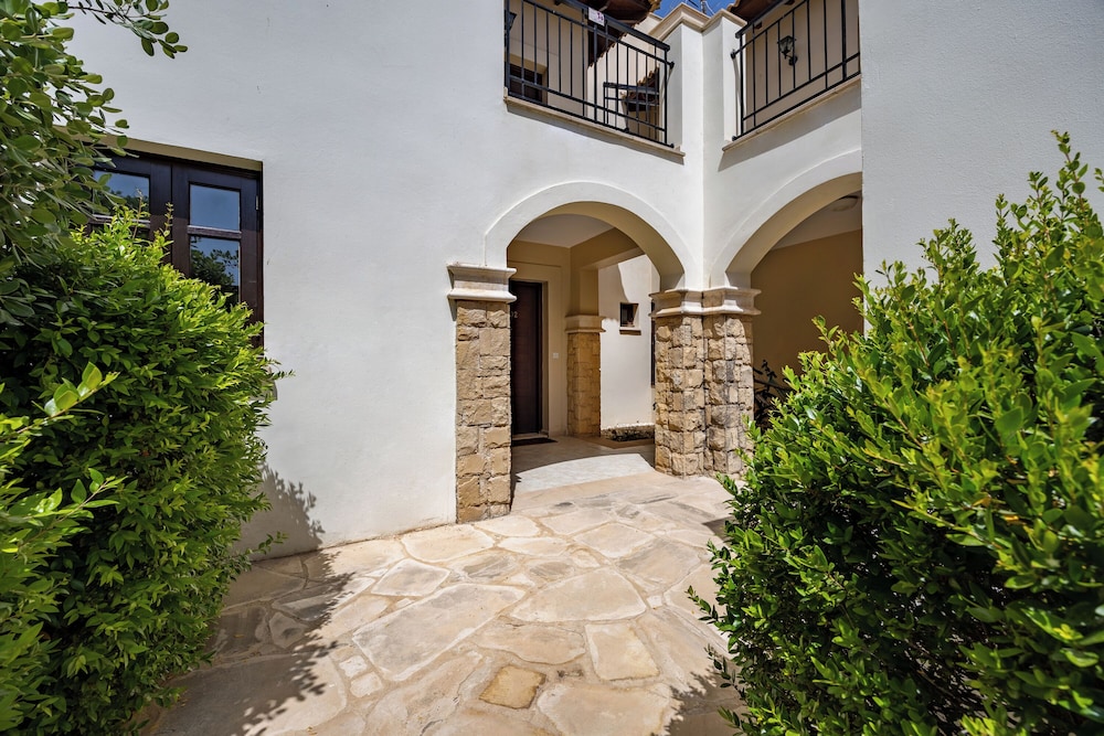 Da02 Adjacent to Aphrodite Hills Pool View