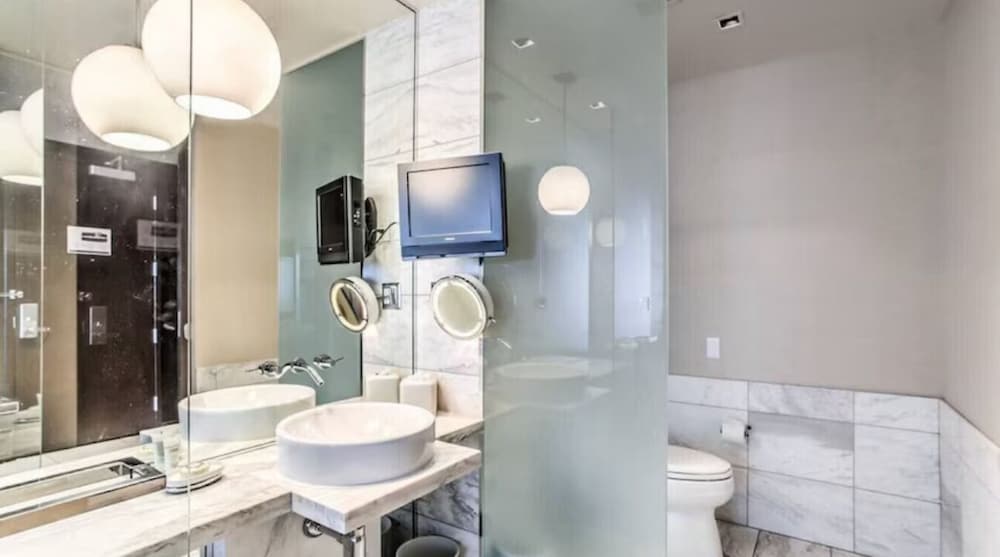 Studios With Gorgeous Views Of The Strip! 