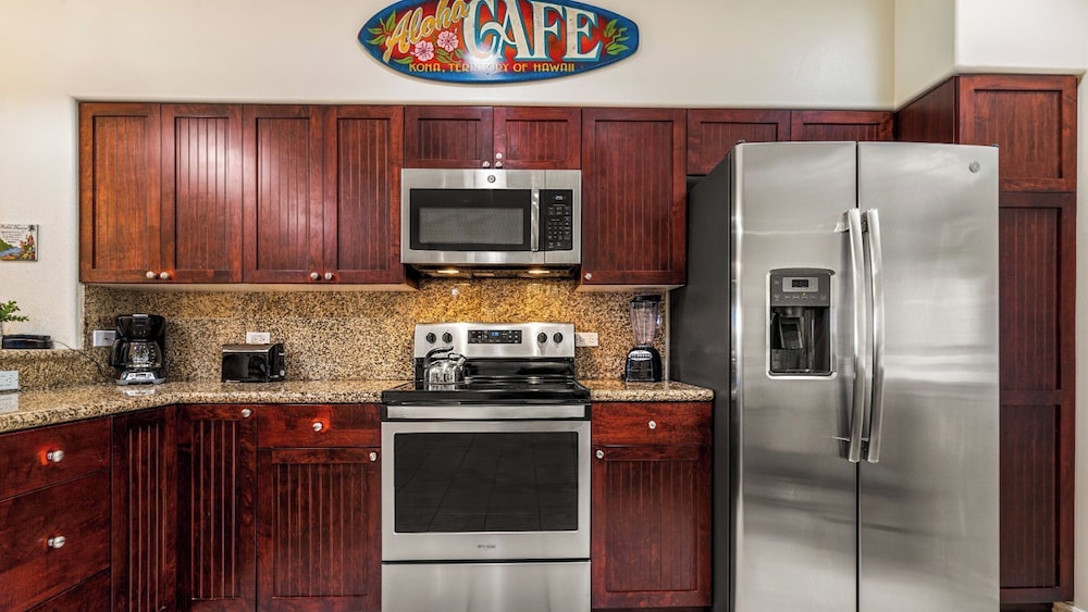 Concierge Included - Ground Floor With Lake Views - Near Shopping Center - Vrkcv
