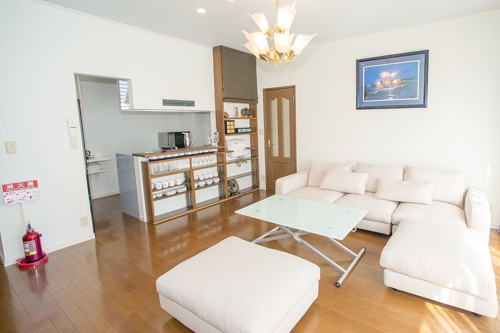 Zushi Beach House