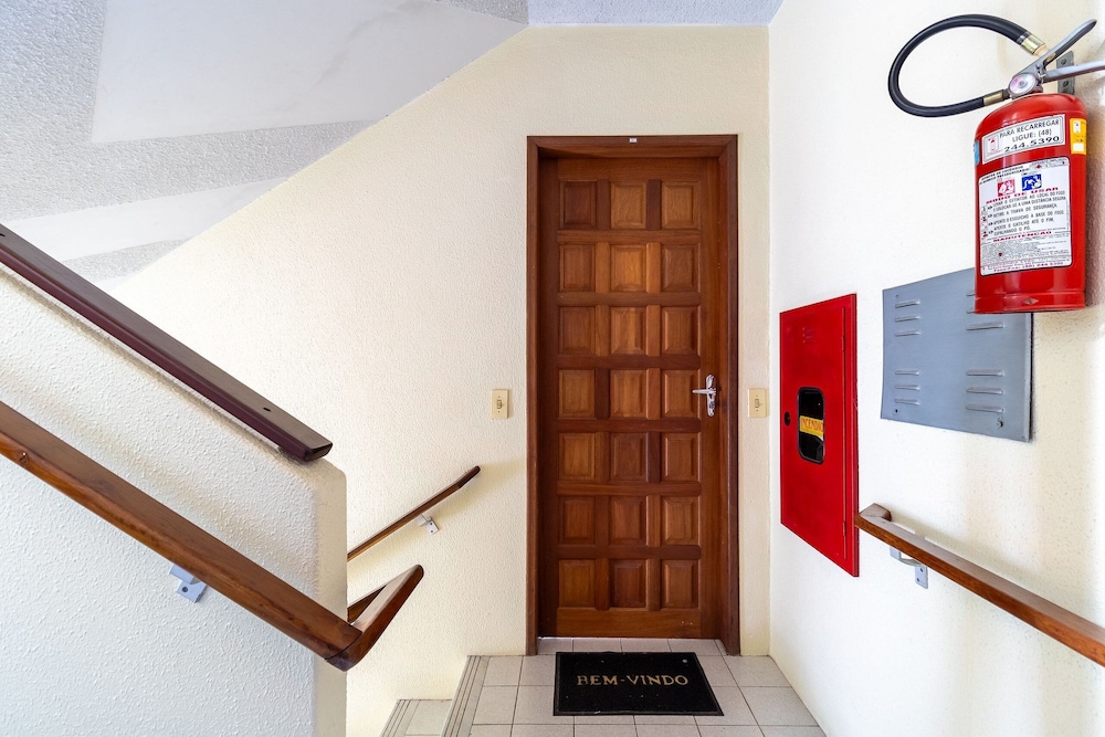 Apt 6 min From the sea in Canasvieiras-sc Rba201