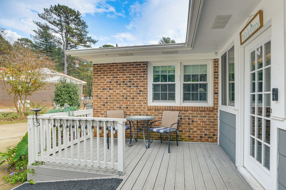 4 Mi to Falls Lake: Dog-friendly Wake Forest Home