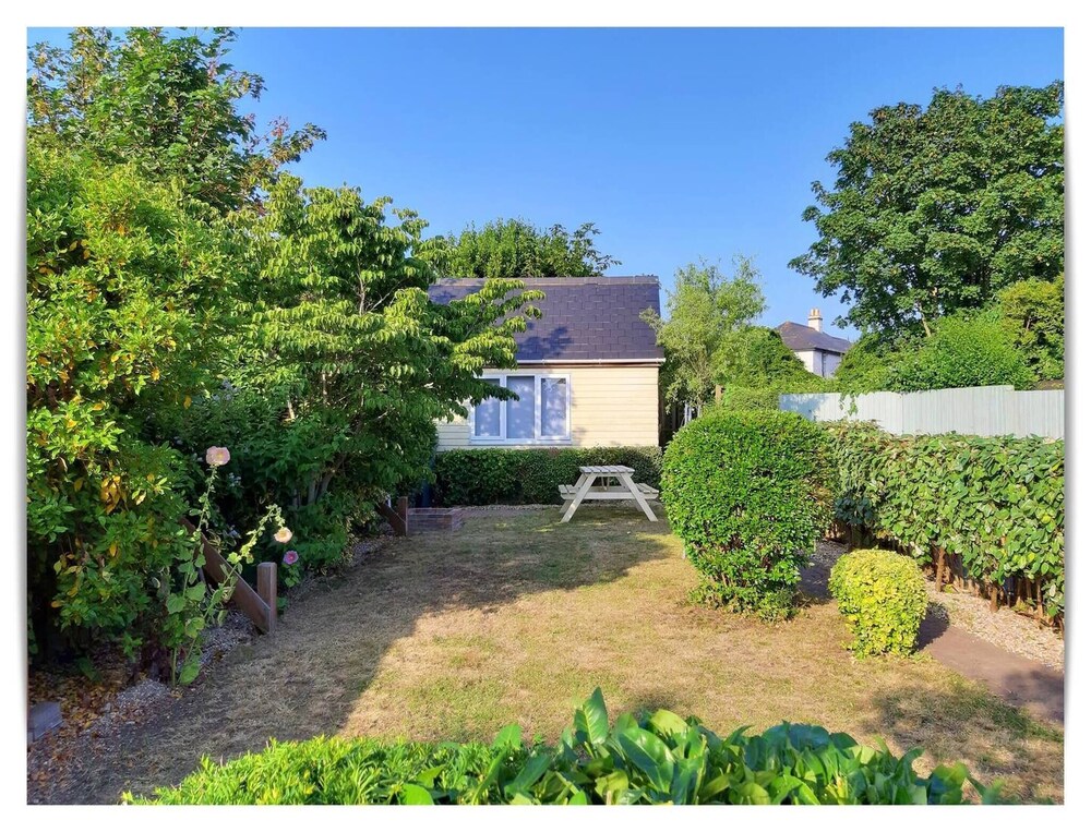 Charming Villa in Ryde - Child Friendly