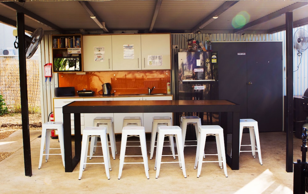 Down Under Hostels on Harriet - Image 5