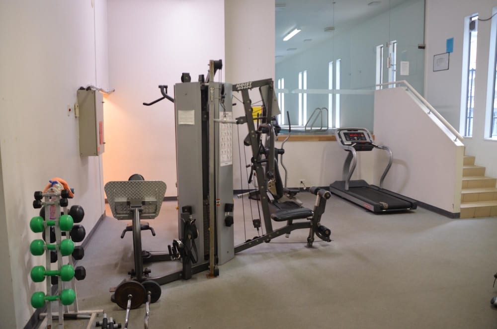 Modern 2BR apt Near Spark Arena - Free Parking - Image 2