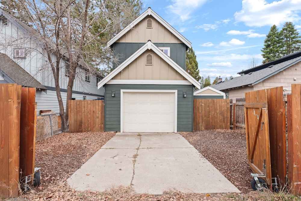 Meet Me On Milwaukee 30 Day Minimum 2 Bedroom Home