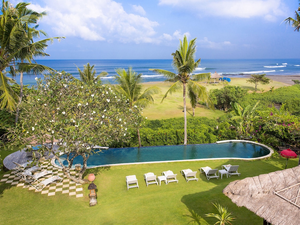 Sungai Tinggi Beach Villa-4