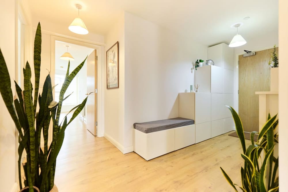 The Queensland Sanctuary - Trendy 2bdr Flat With Terrace