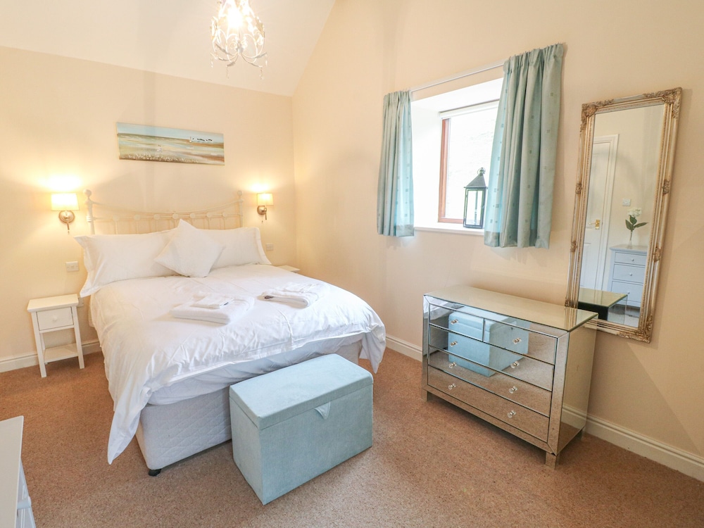 Brookside Cottage view 3