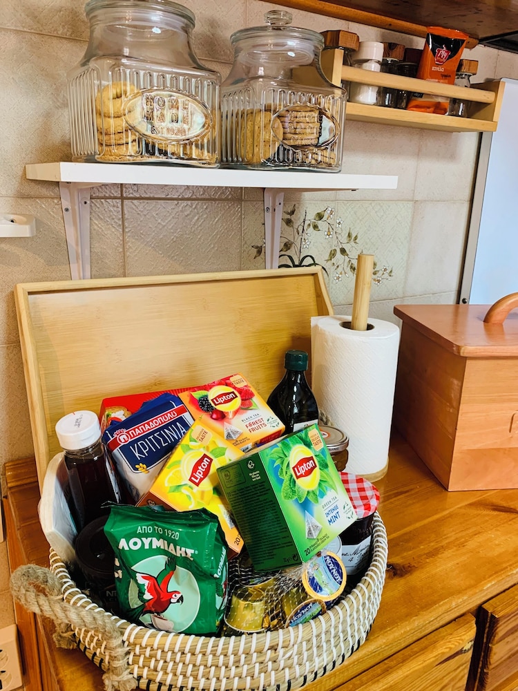 Airport Cottage House photo 2