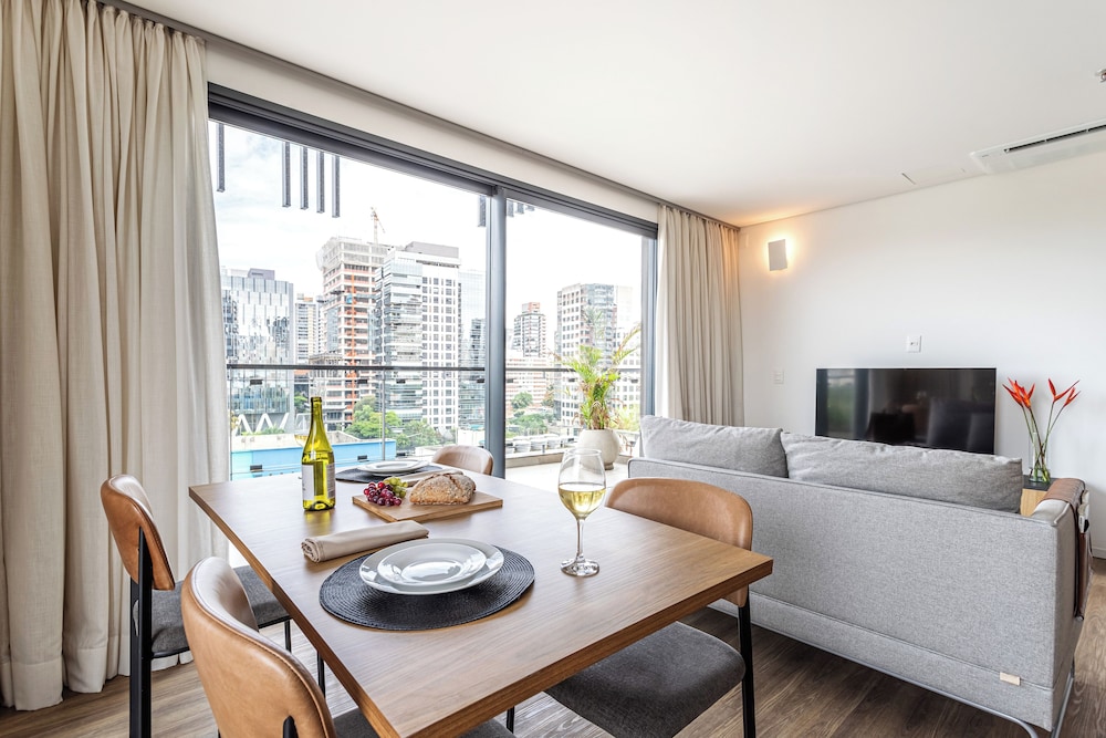 Ayra Pinheiros - Apartamentos com vista incrível para São Paulo ao lado da Rebouças e Faria Lima