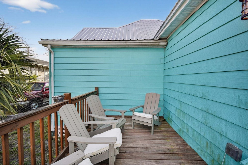 Modern Tampa Home Near Ybor And Downtown 3 Bedroom Home
