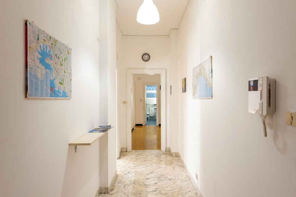 House Rondinella Genova City Center
