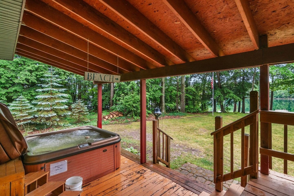 Lakeside Getaway pet Friendly