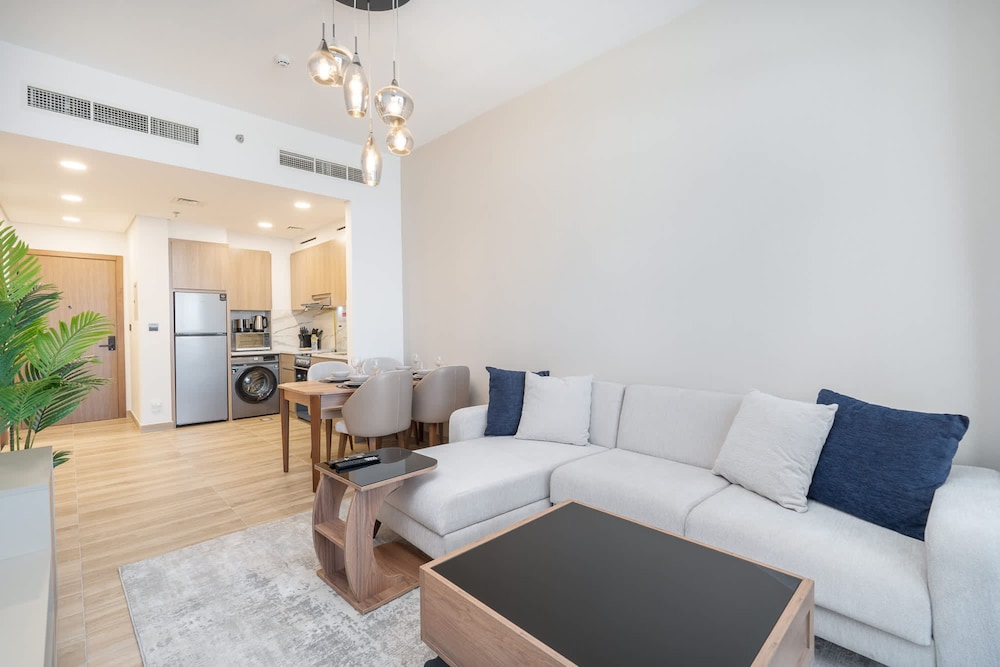 Stay in Studio City at Celia Residence Perfect for 2