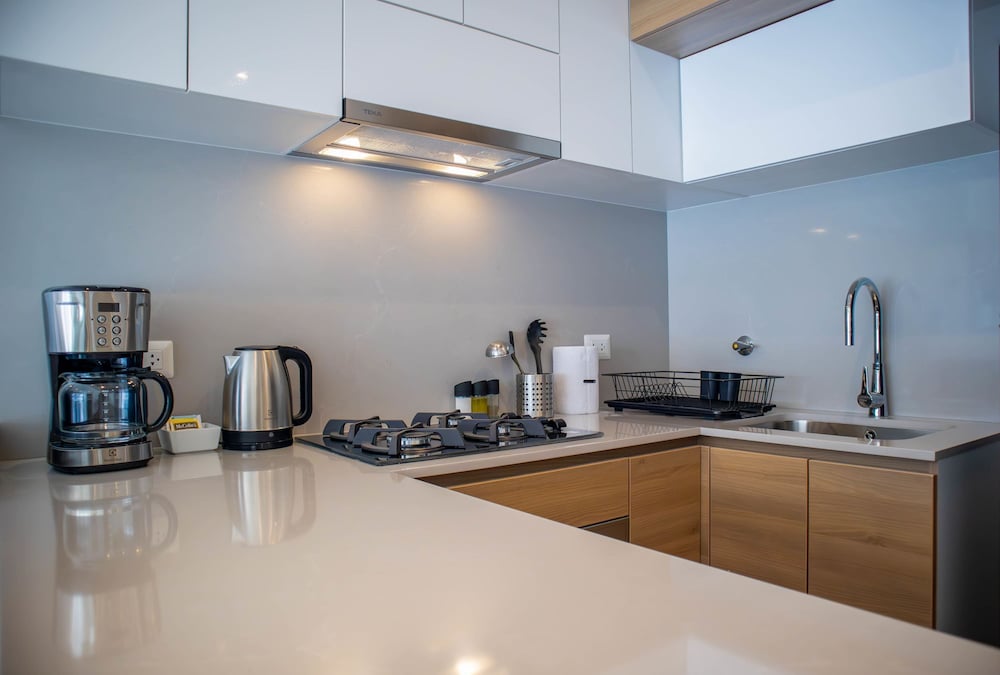 Majestic 2BR With Modern Pool in Miraflores