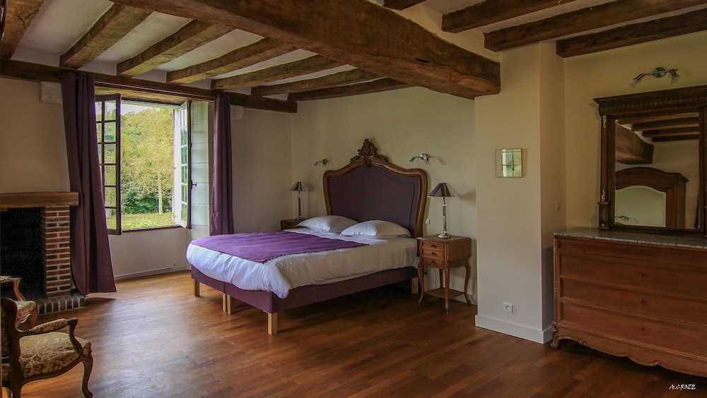 Chateau Monastere de la Corroirie