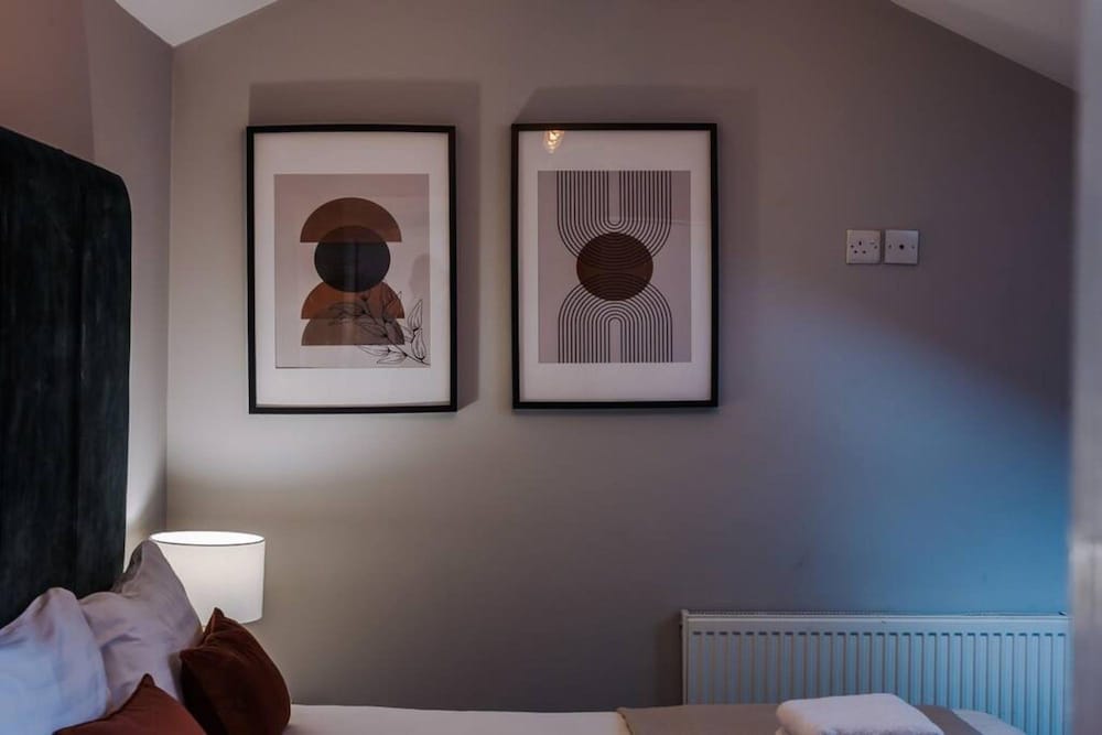 Host Apartments The Georgian Coach House 2