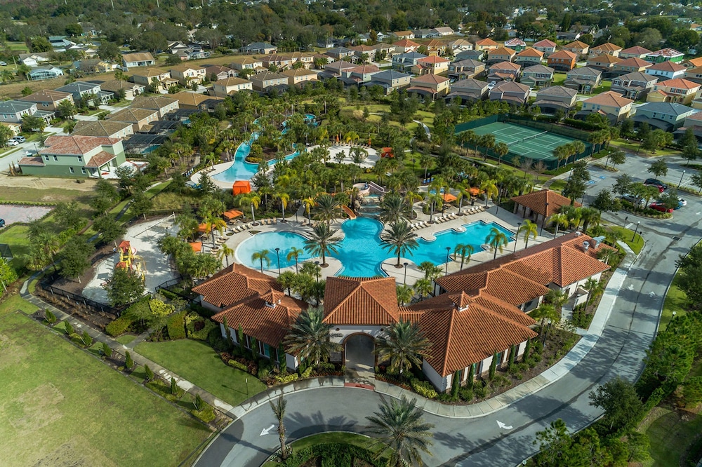 Super Comfy- 7BD 5 5BA Sleep s 22 w Amenities