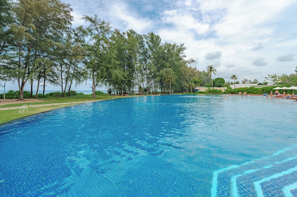Andaman Pool Villas