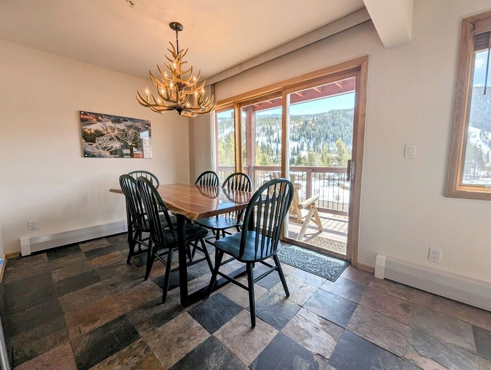Cinnamon Ridge C114