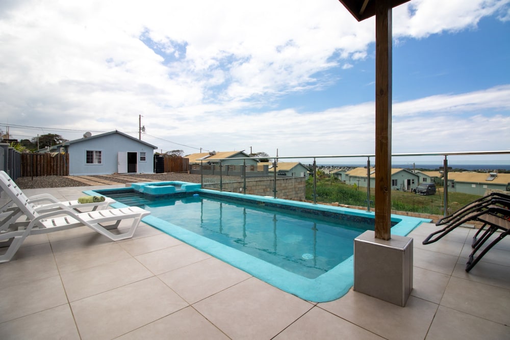 Private Pool Private Chef Discoverybay 24hr Secure