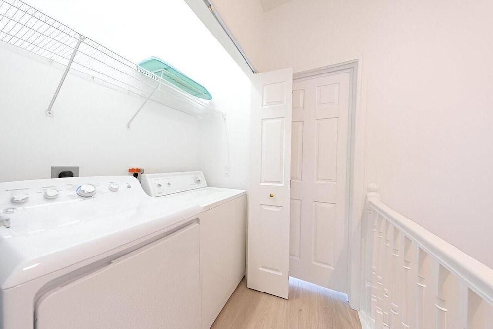 Gulfs Edge Townhome #7- Sun-kissed Memories