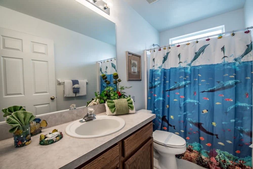 Villa Near Disney 4 Bd 3 Bt With Private Pool Quiet Comminuty