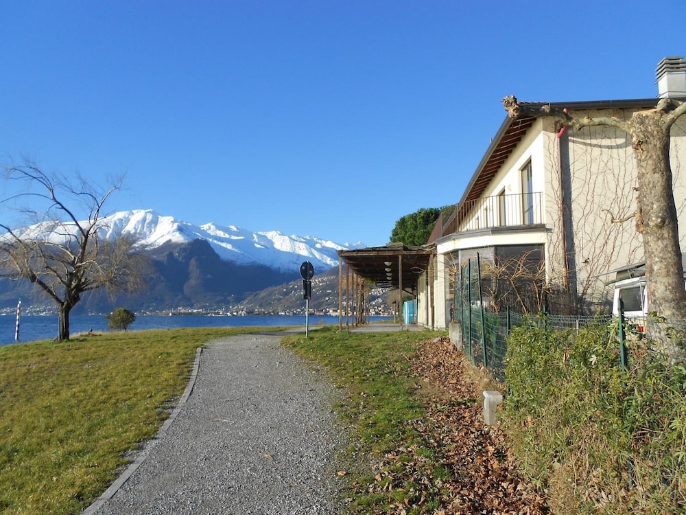 Lake Como Beach Hostel