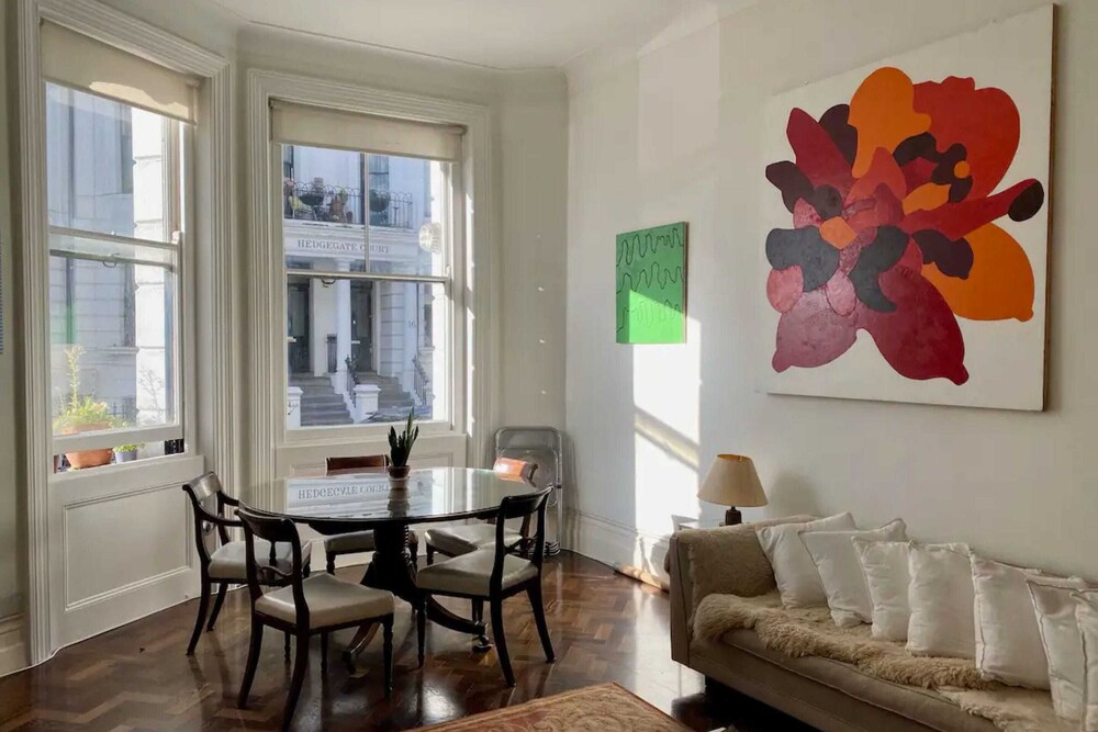 Spacious 2 Bedroom Flat in Central London